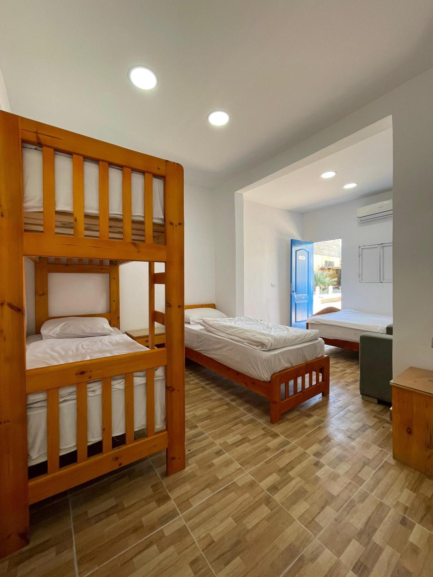 Auski Hostel Dahab Bagian luar foto